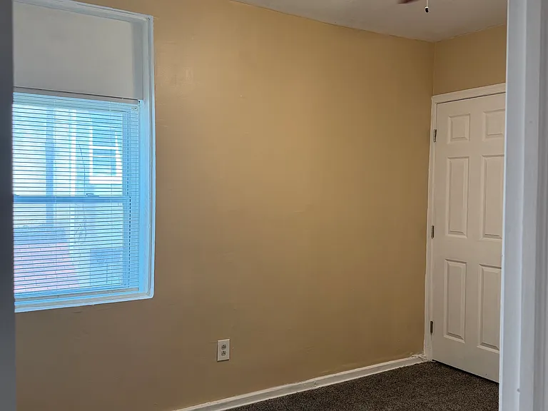 529 Wilson St — Photo 9