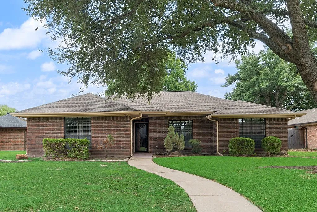 3 bed, 1609 sqft, $2,600 — Photo 1