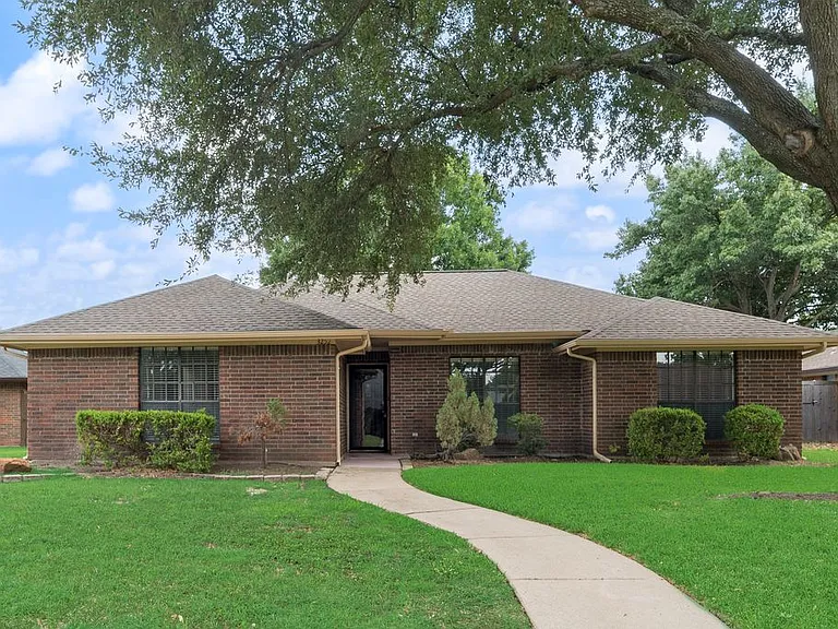 3252 Anchor Dr — Photo 1