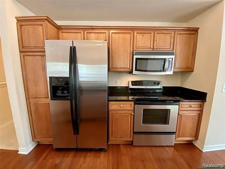 341 S Village Way — Photo 5