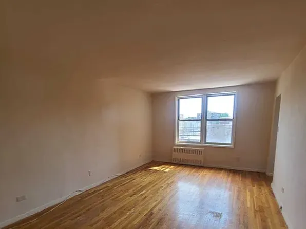 59 Gelston Avenue image 1 of 7