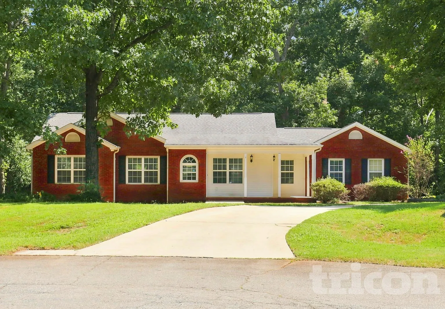 162 Robbens Drive McDonough GA — Photo 1