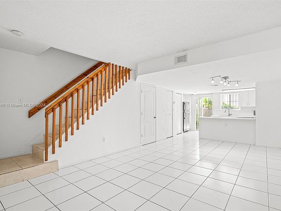 5th image of 311 NW 82nd Ave APT 1205