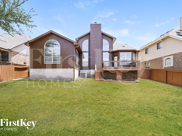 2225 Crary Mdw — Photo 15