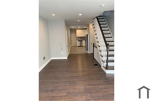 3044 Agate St #3044 Photo 1