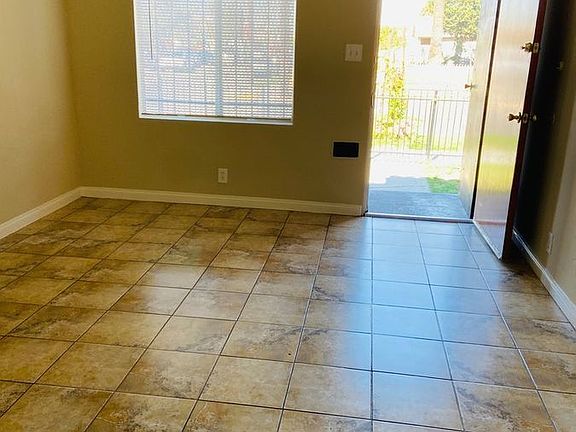 2nd image of 656 W 91st St #656