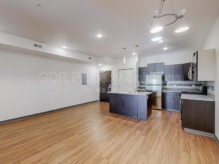 950 4th St NW #209 — Photo 14