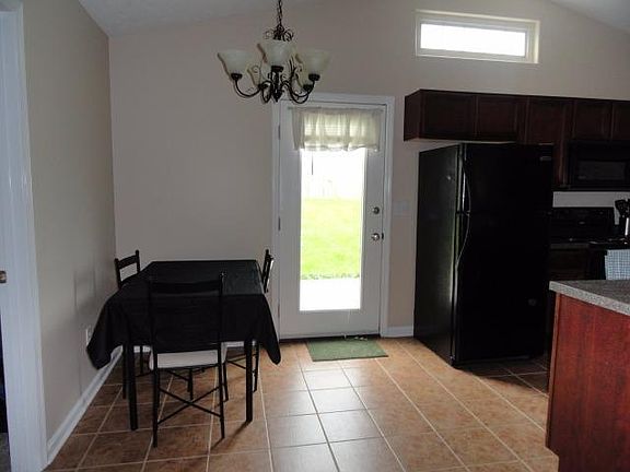 5th image of 119 Baybrook Cir