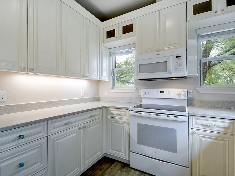 2330 Westforest Dr #B — Photo 8