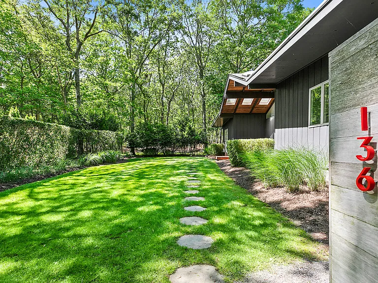 136 Hands Creek Rd — Photo 3