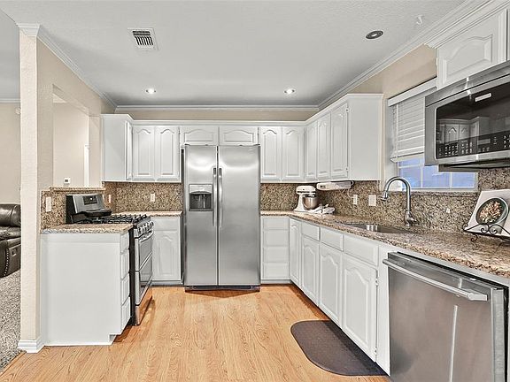5th image of 2617 John Dr