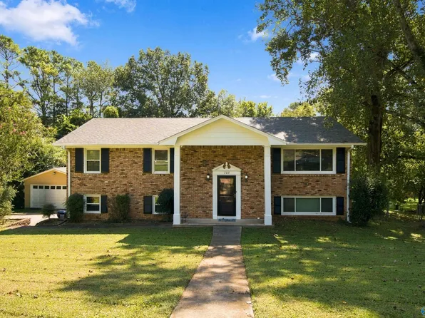 705 Owens Dr SE, Huntsville, AL 35801