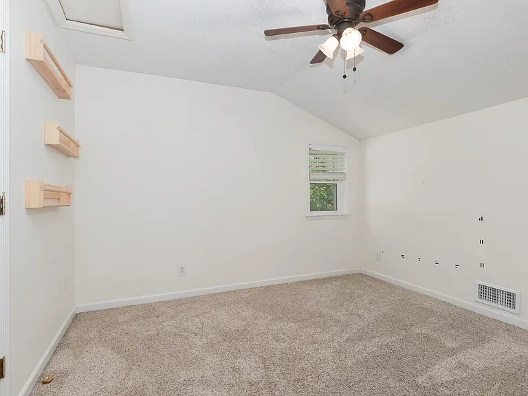 1106 Ogrady Dr — Photo 27