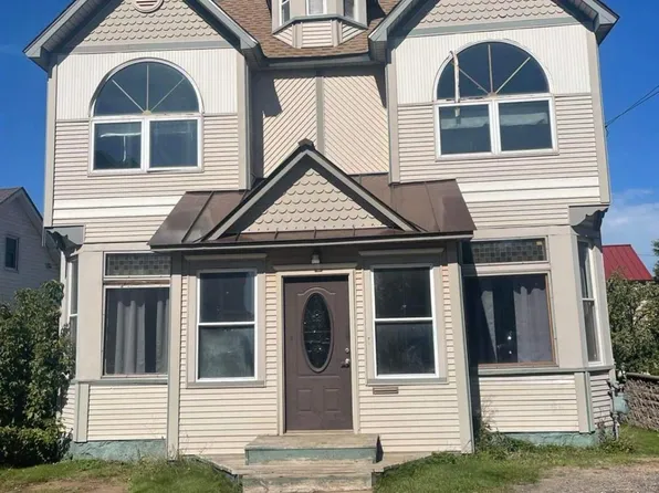 214 W Ridge St, Ishpeming, MI 49849