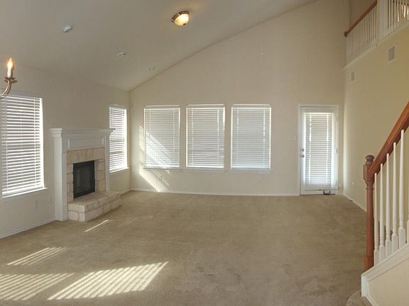 3rd image of 6201 Blayney Dr
