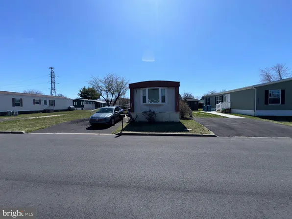 5218 Graham Dr, Morrisville, PA 19067