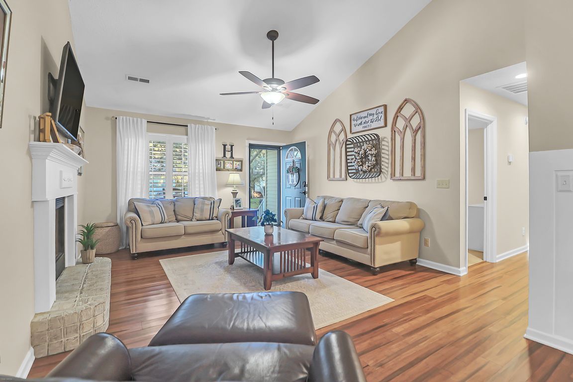 next background image