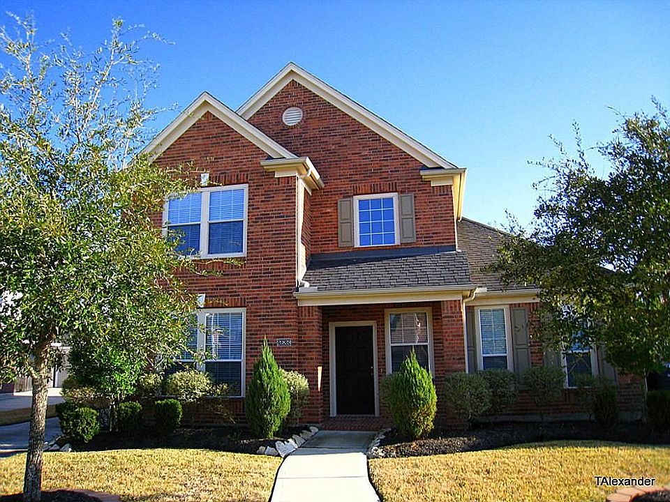 1st image of 20839 Cottage Cove Ln