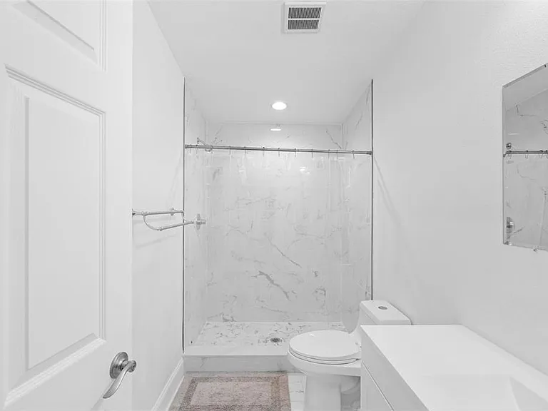 6847 Woodsman Dr — Photo 43