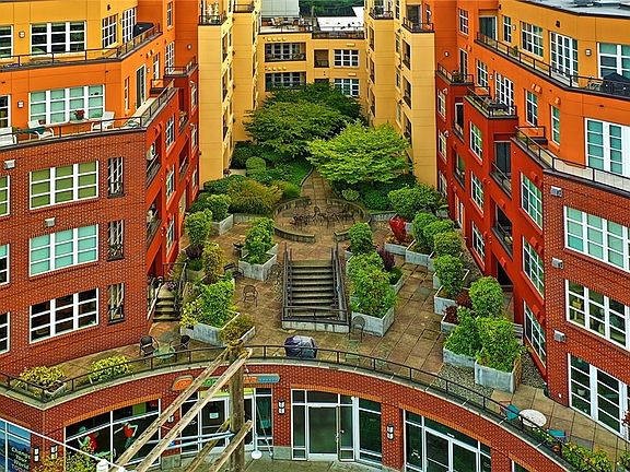 5th image of 410 NE 70th St APT 205