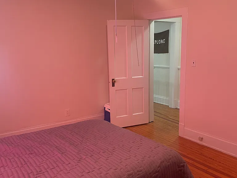 160 Farber Ln #4 — Photo 10