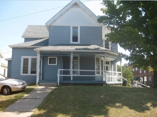 119 Main St W, Menomonie, WI