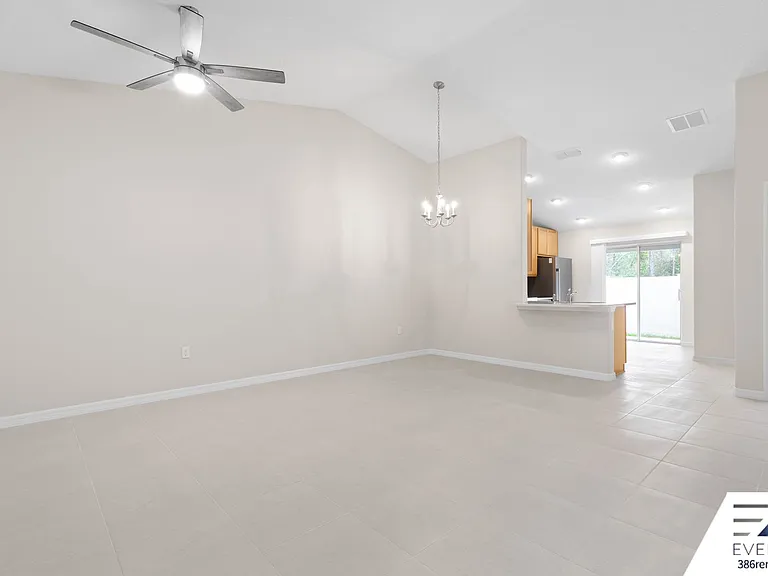 24 Untermeyer Pl #B — Photo 6