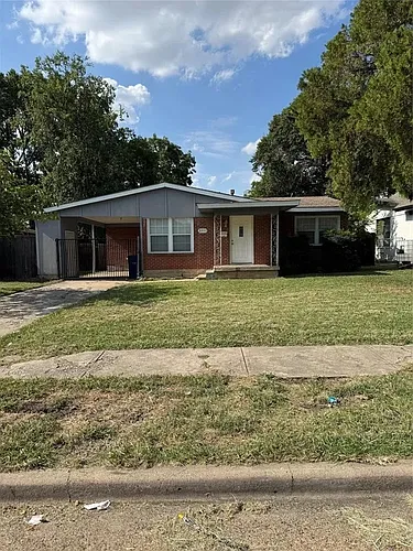 2203 Tolosa Dr Photo 1