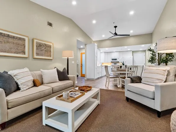 27 Blossom Court W, Napa, CA 94558