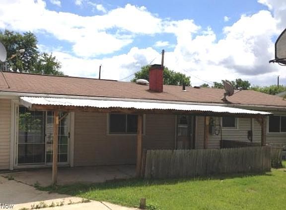 2nd image of 8986 N Cambridge Dr