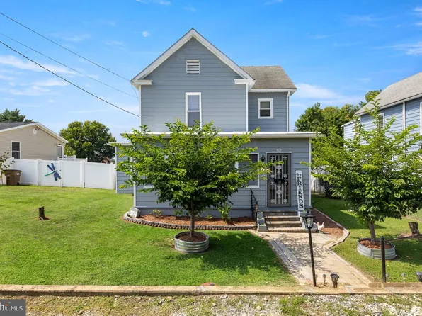 509 7th St, Shenandoah, VA 22849