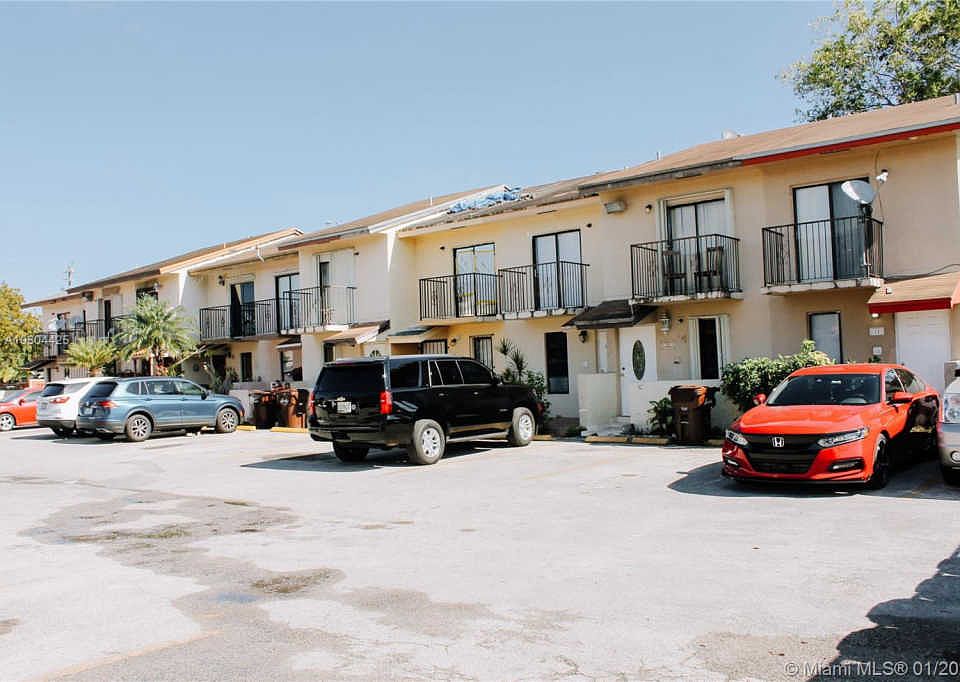 1st image of 2310 W 60th St APT 11-G