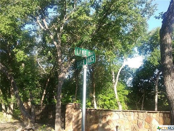5th image of 715 River Oaks Dr