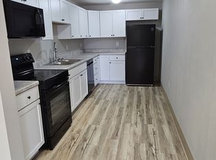 201 W 1st St #A, Sumner, IA 50674