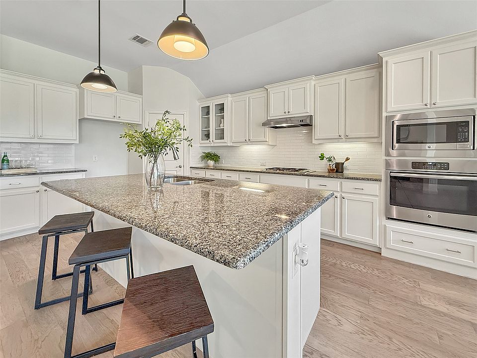1st image of 3615 Boston Cir
