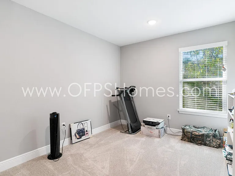 319 Carmel Dr #4 — Photo 26