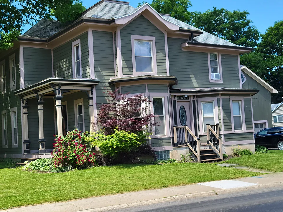 196 Bristol St #1
