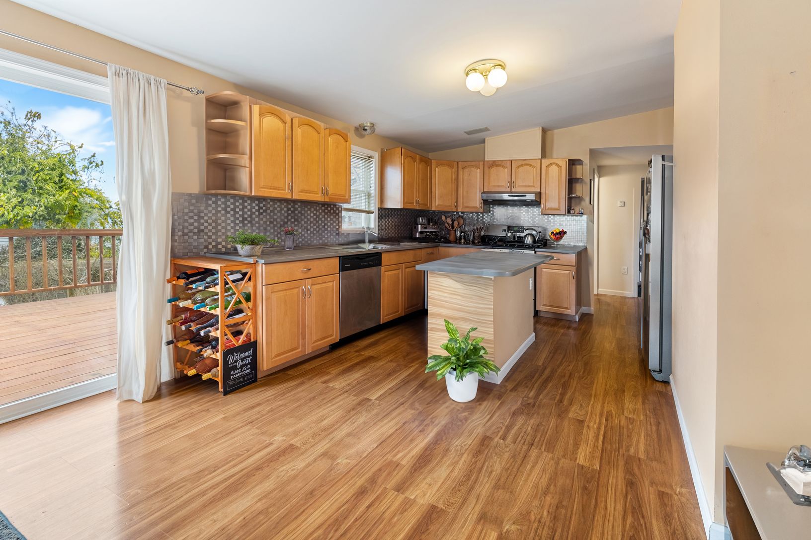  Fully Equipped Chef's Kitchen