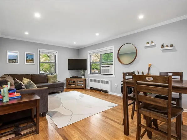 218-02 73rd Avenue image 12 of 18