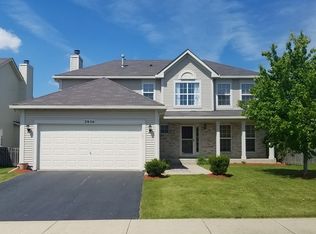 2950 Heather Ln, Montgomery, IL 60538