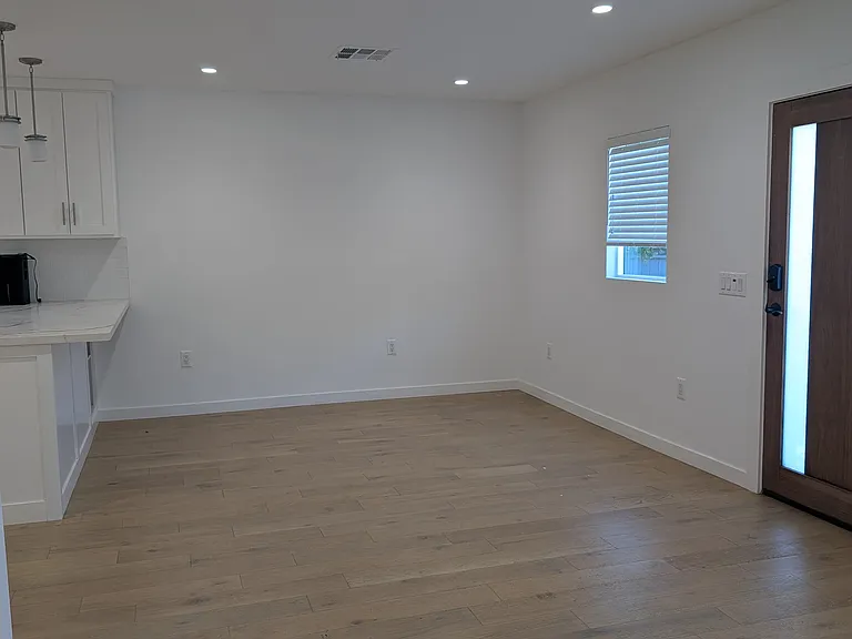 5462 Carlin St — Photo 25