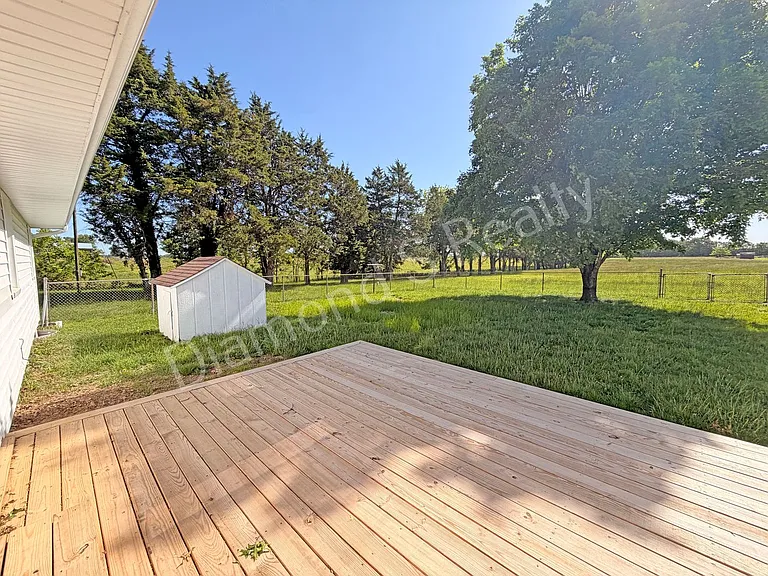 9297 E State Highway D — Photo 5