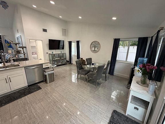 5th image of 8097 Cedar Hollow Lane