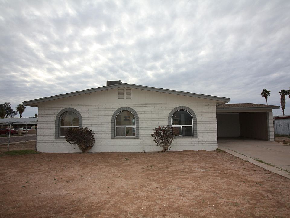 1st image of 132 W Park Cir