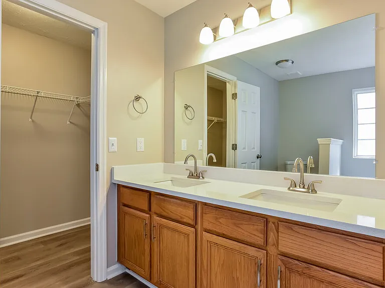 416 Lake Forest Dr — Photo 15