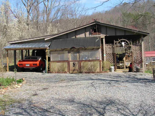 2 Eagle Heights Rd, Hiawassee, GA 30546