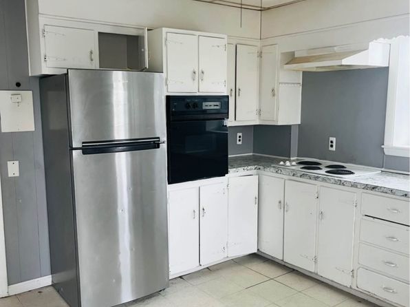 570-582 Main St FLOOR 2