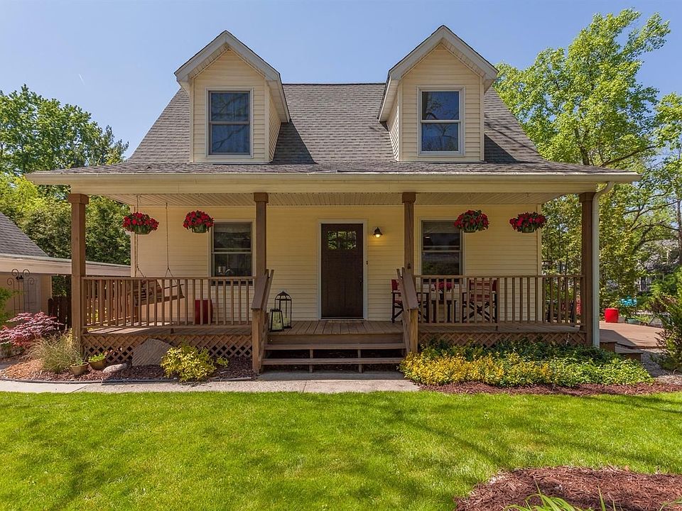 1st image of 718 Indianola Dr
