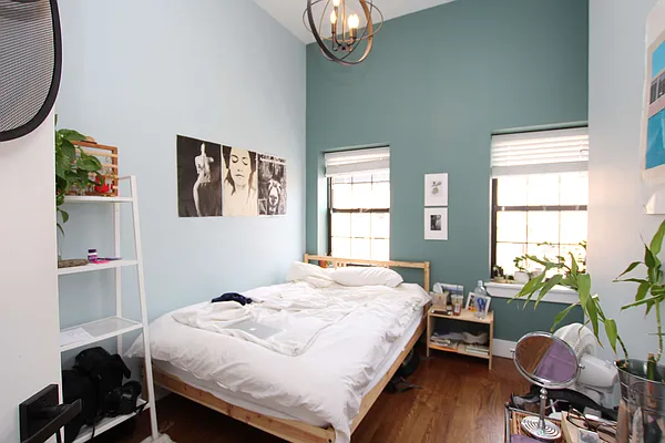 Rented by Nooklyn NYC LLC | media 19