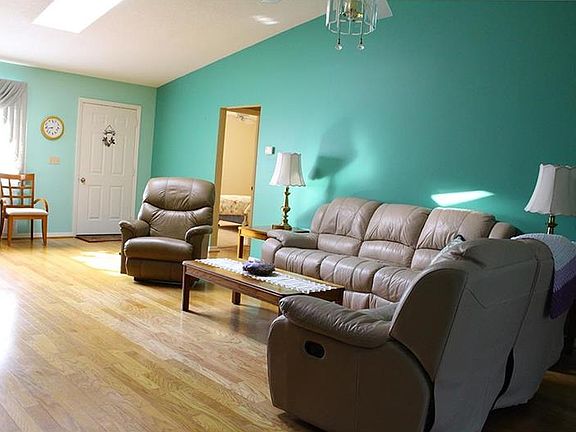 2nd image of 17770 SE 101st Ct